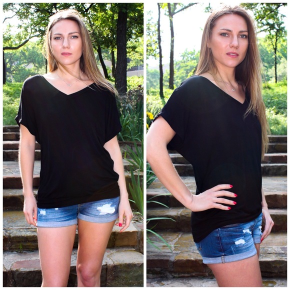 Blowout Sale Lovely Black V-Neck Top - Picture 2 of 3